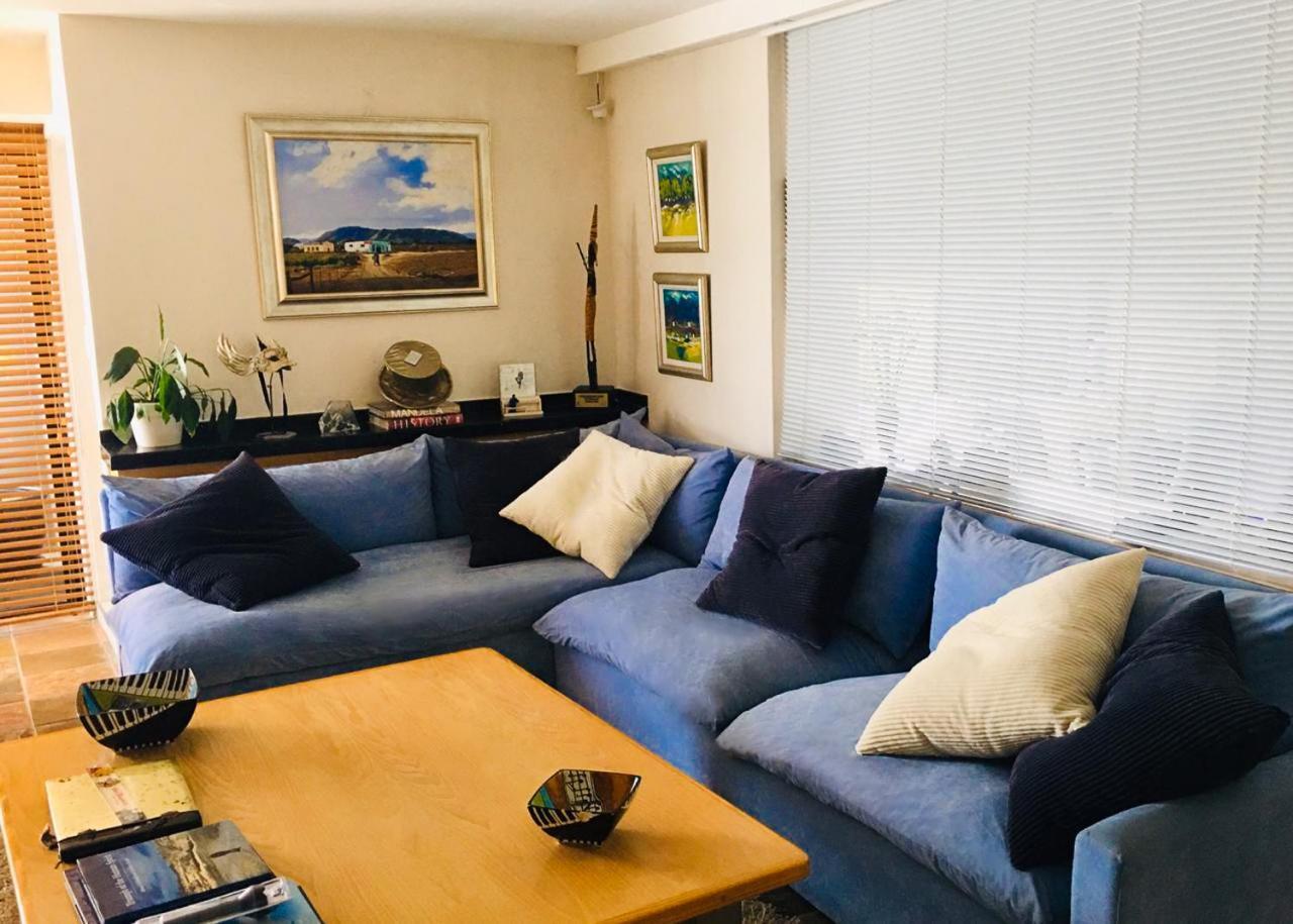 185 On Beach Boutique Suites Gordons Bay Bagian luar foto