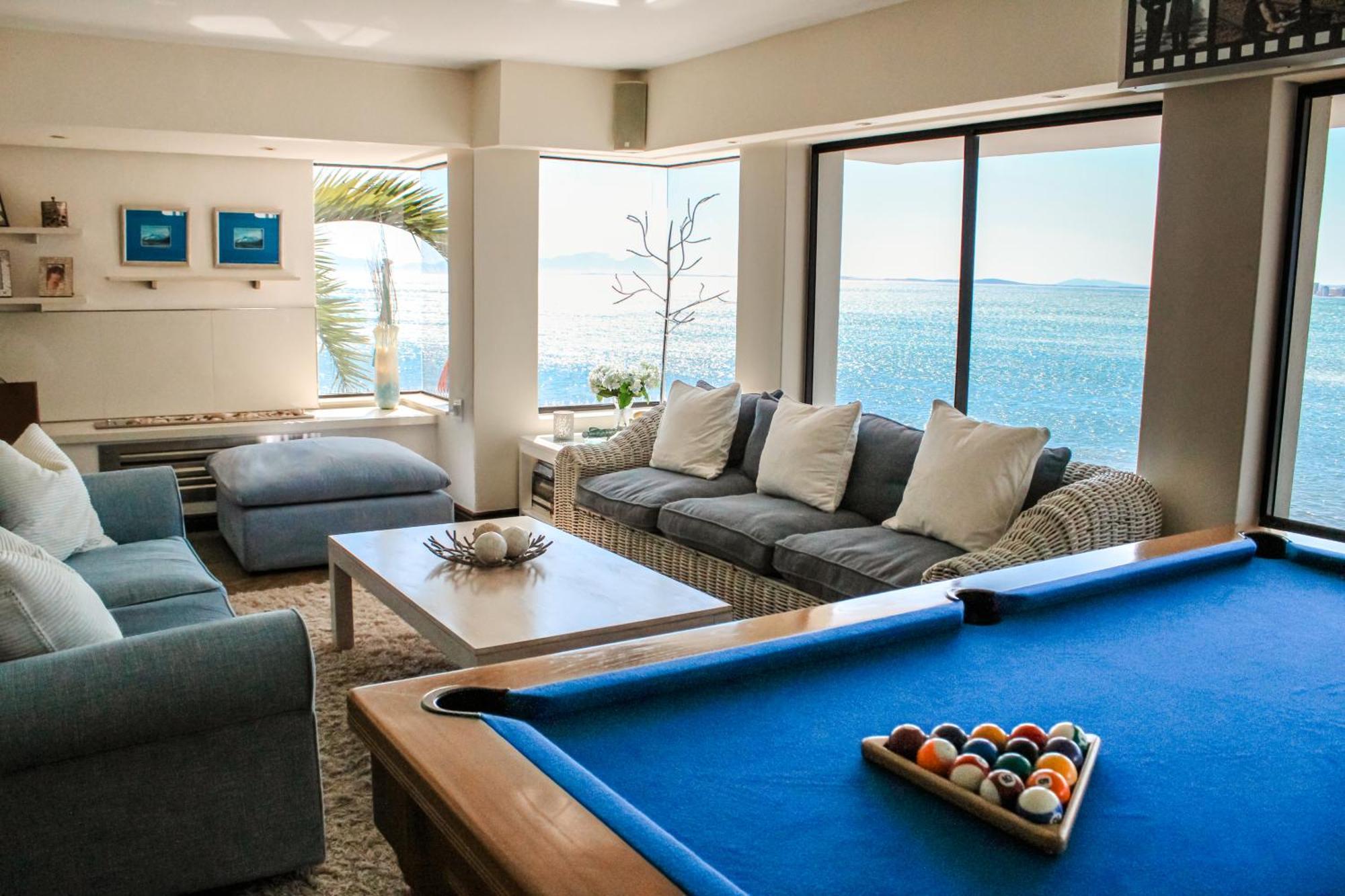 185 On Beach Boutique Suites Gordons Bay Bagian luar foto