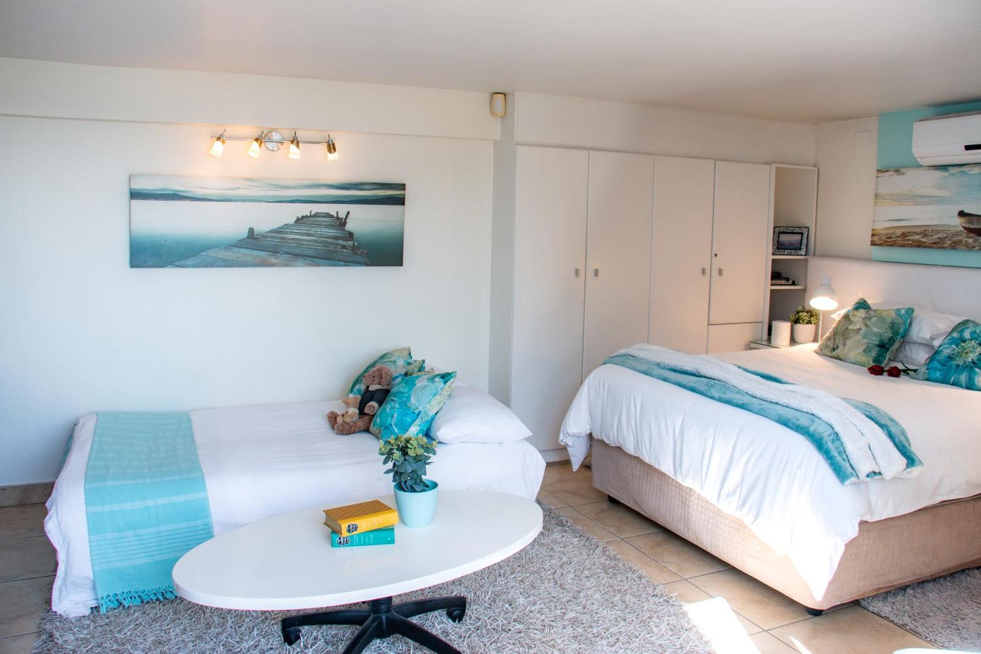 185 On Beach Boutique Suites Gordons Bay Bagian luar foto