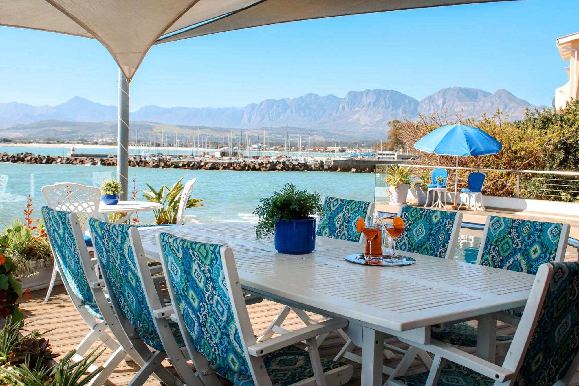 185 On Beach Boutique Suites Gordons Bay Bagian luar foto