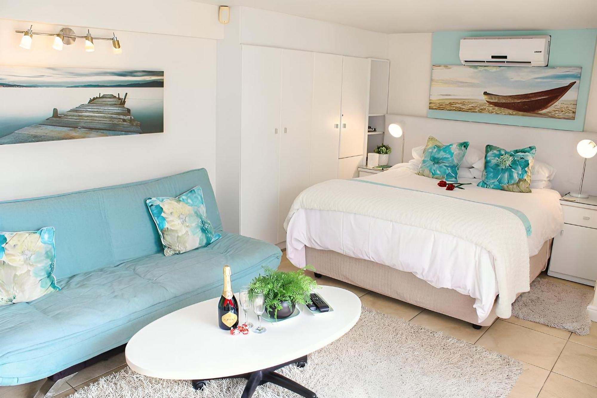 185 On Beach Boutique Suites Gordons Bay Bagian luar foto